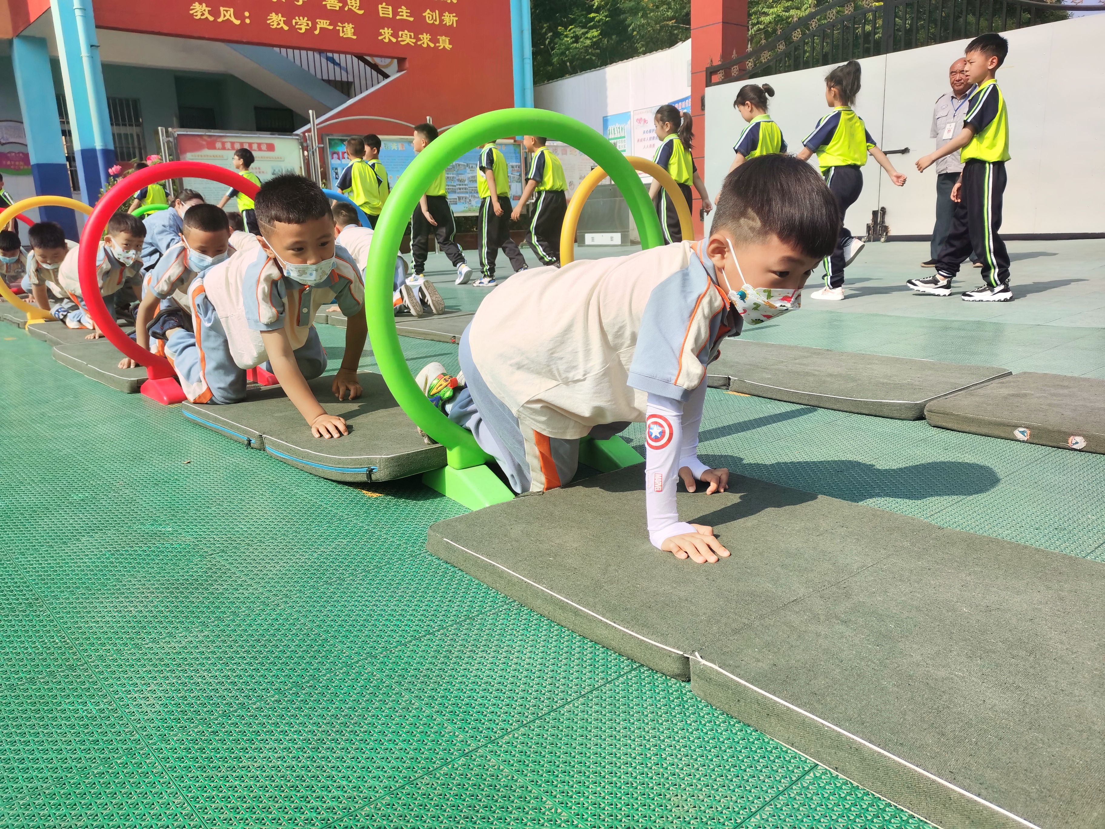 幼小衔接幼儿园到小学参观简报,幼儿园幼小衔接参观小学的报道