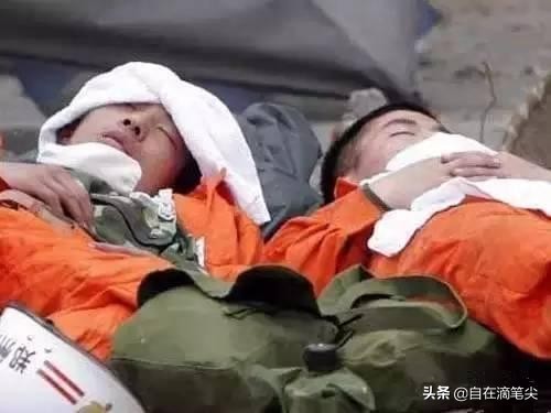 汶川地震15个感人瞬间,汶川地震14周年催人泪目的瞬间