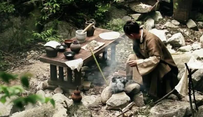 上万人“隐居”终南山，真的是远离世俗？当地村民却直摇头