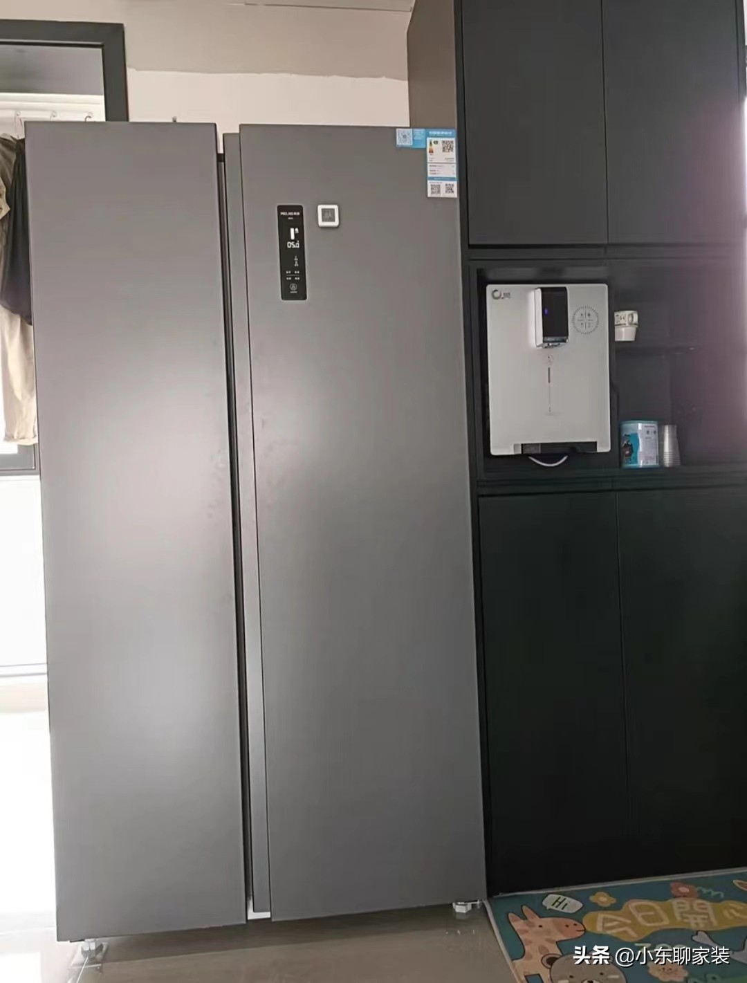 对开门冰箱和十字门冰箱哪个实用,是对开门冰箱好还是十字门冰箱好