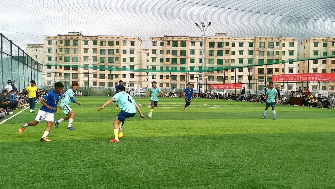 足球邀请赛激情开赛,快乐周末足球赛