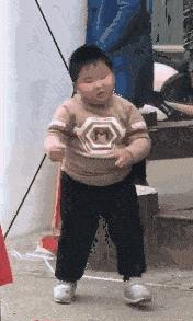 “无意中在女同事车上发现的，这是用来干嘛的？”网友们内涵了！