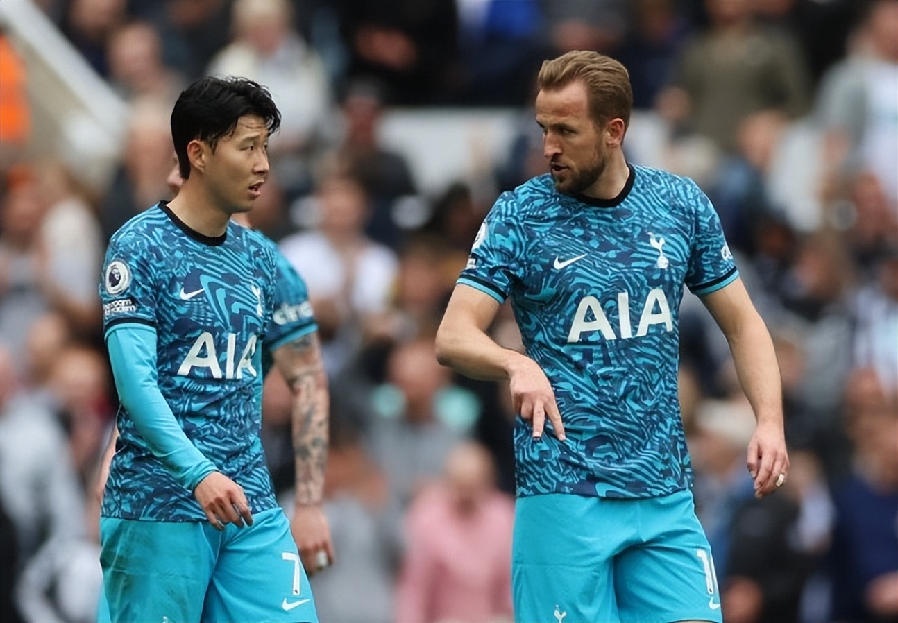 纽卡斯尔21分钟5球打崩热刺,英超纽卡斯尔4-0托特纳姆热刺集锦