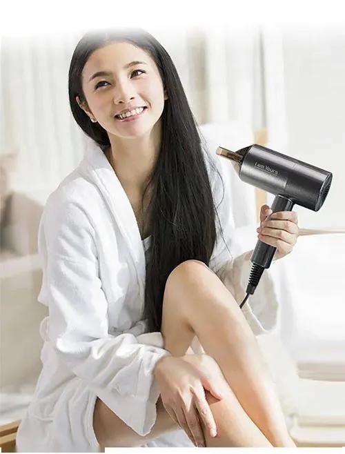 电吹风的妙用治疗感冒,电吹风的妙用有哪些