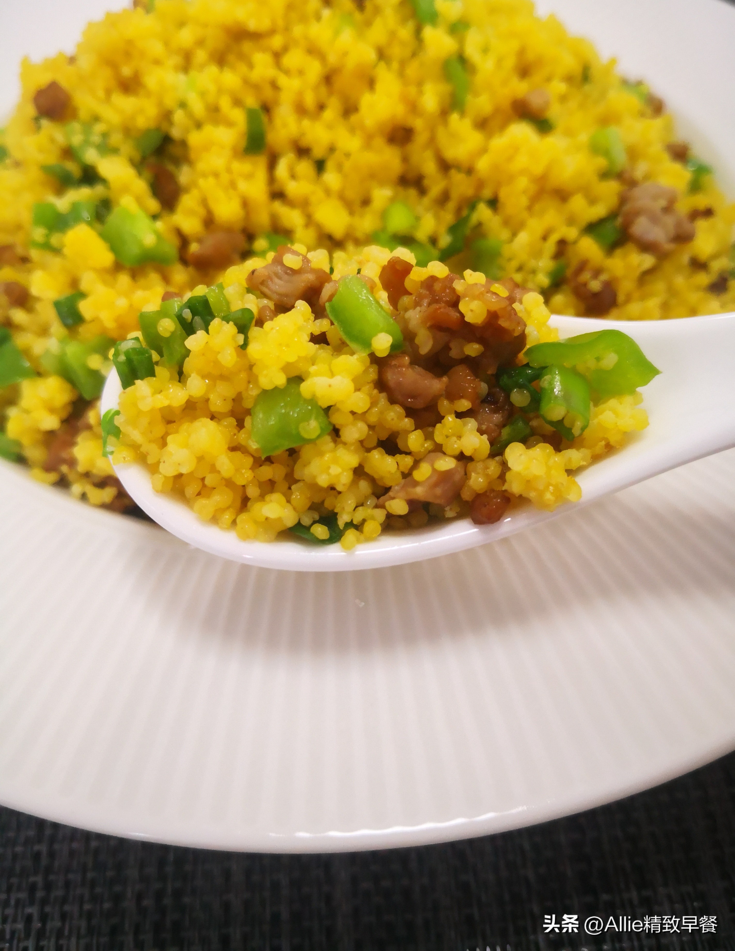 小米别再蒸着吃教你个新吃法,小米别熬粥了教你新的方法