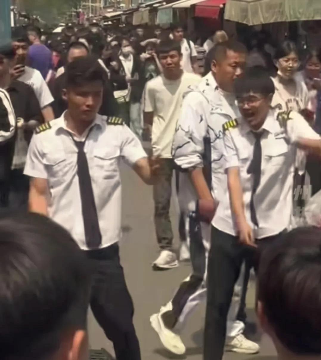 淄博“杀”疯了，挣到口袋里的钱，竟然主动“吐”了出来