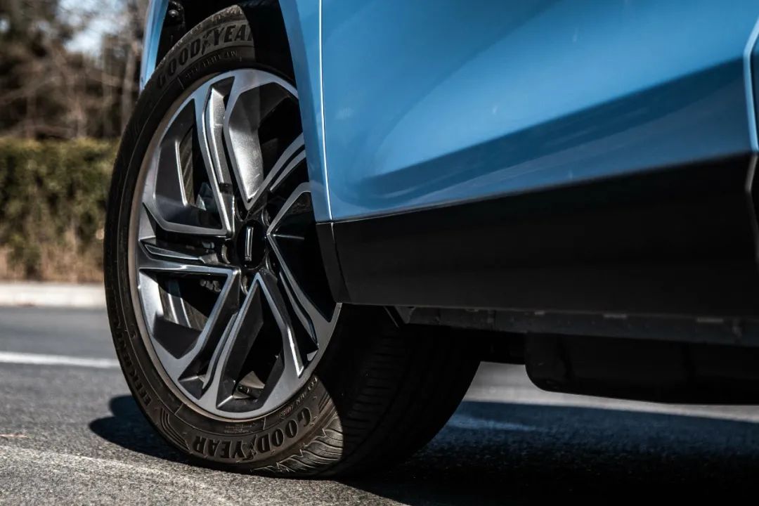 玛奇朵是插电混动版吗,玛奇朵插混版油耗