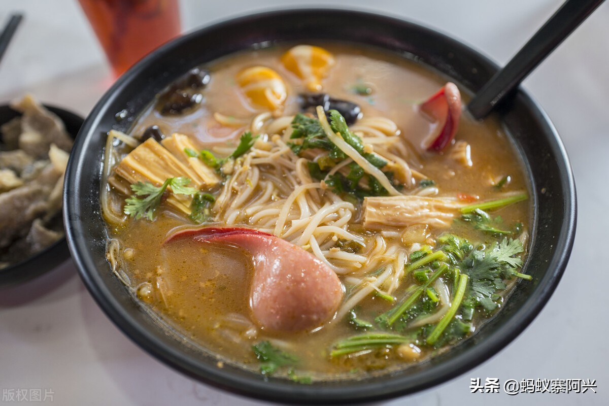 云南特色油炸虫有哪些,云南有哪些油炸烧烤的昆虫