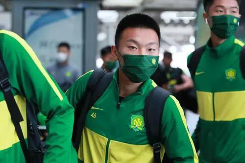 涓秴涓ら槦鐖嗗彂鍐茬獊,涓秴涓ゆ敮鐞冮槦鍦ㄤ簹鍐犲叓寮虹殑鍛借繍