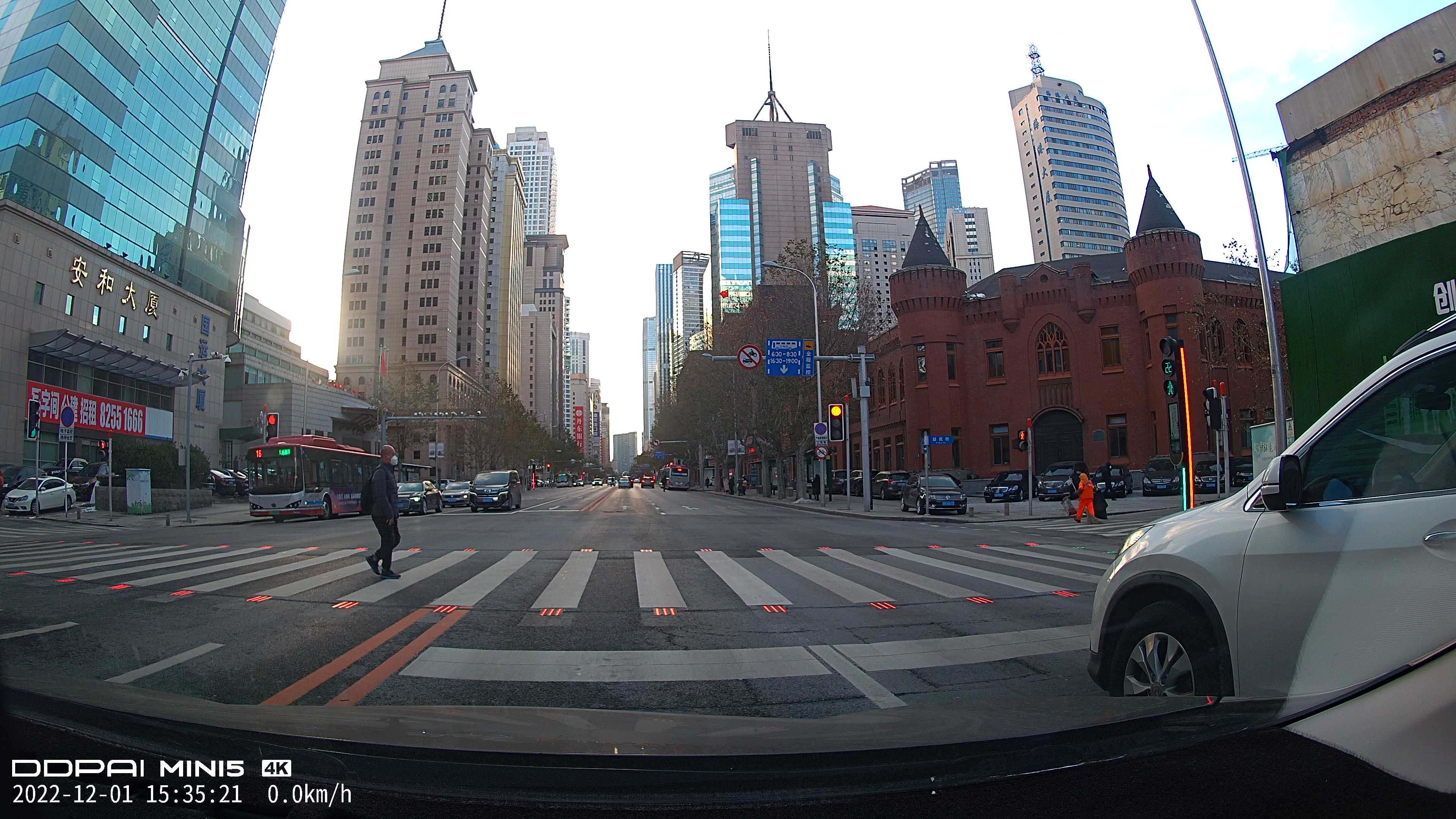 谁推荐下行车记录仪,真正的4k行车记录仪有哪些