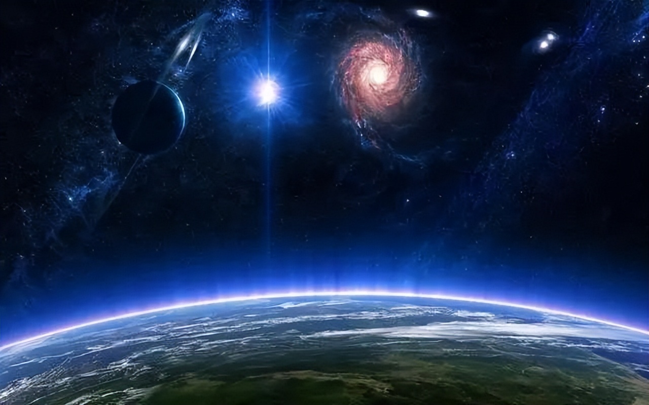 拿保单做礼物也好，用光做项链也罢，有些人还真不配读懂这份浪漫