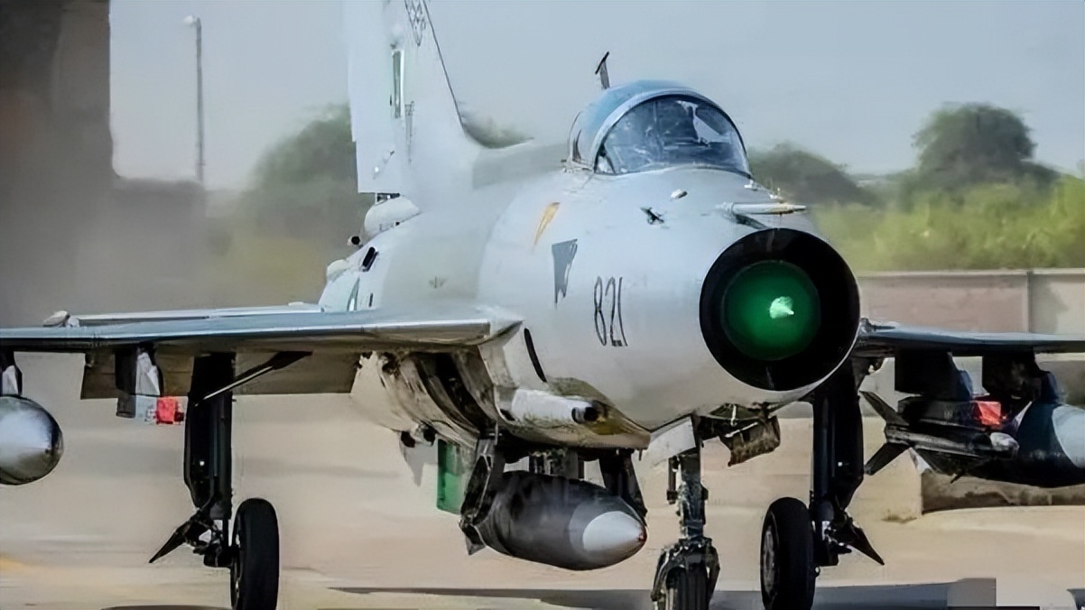 中国出售巴基斯坦多少枭龙,巴基斯坦增购歼10c最新消息