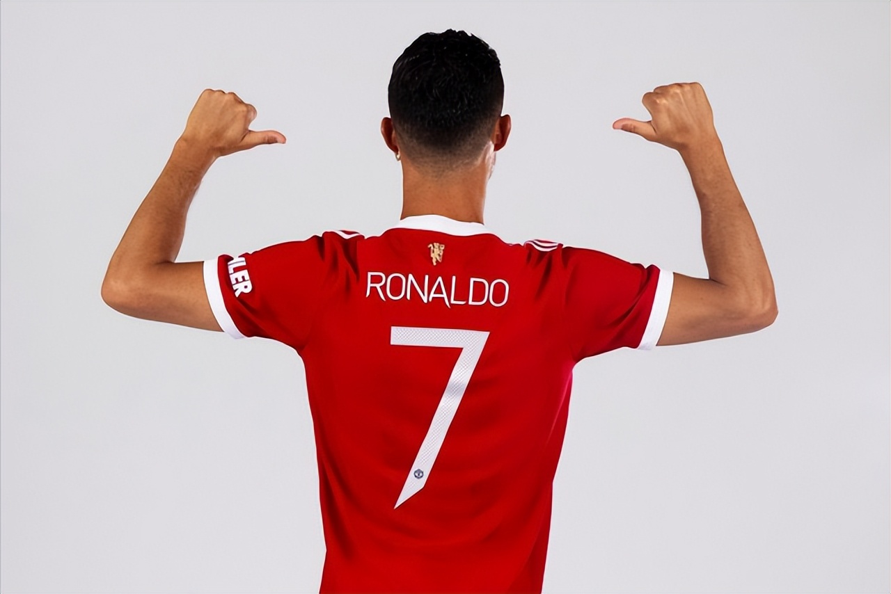 c罗到底为曼联带来什么,c罗在曼联为什么不受重视