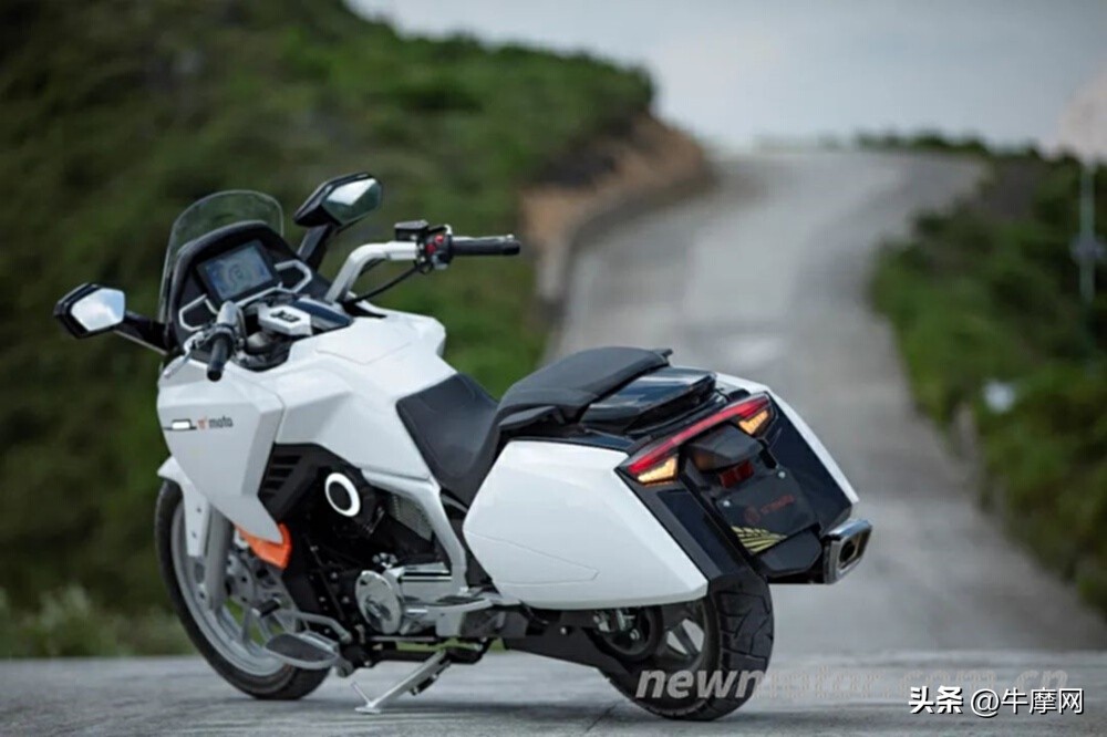 派方正式出圈!星舰324888元起,引力15013999元起|还有650巡航