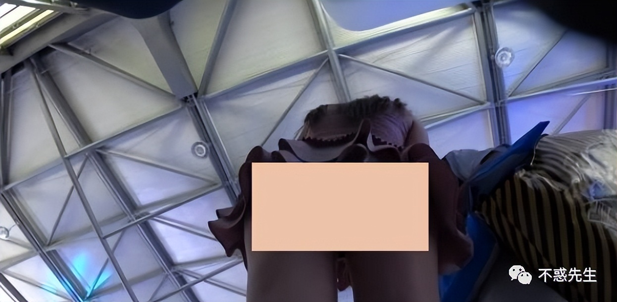 蒋梦婕被抄底*拍偷***处私**,高清猛料流出!扬言不给钱就将她毁掉。