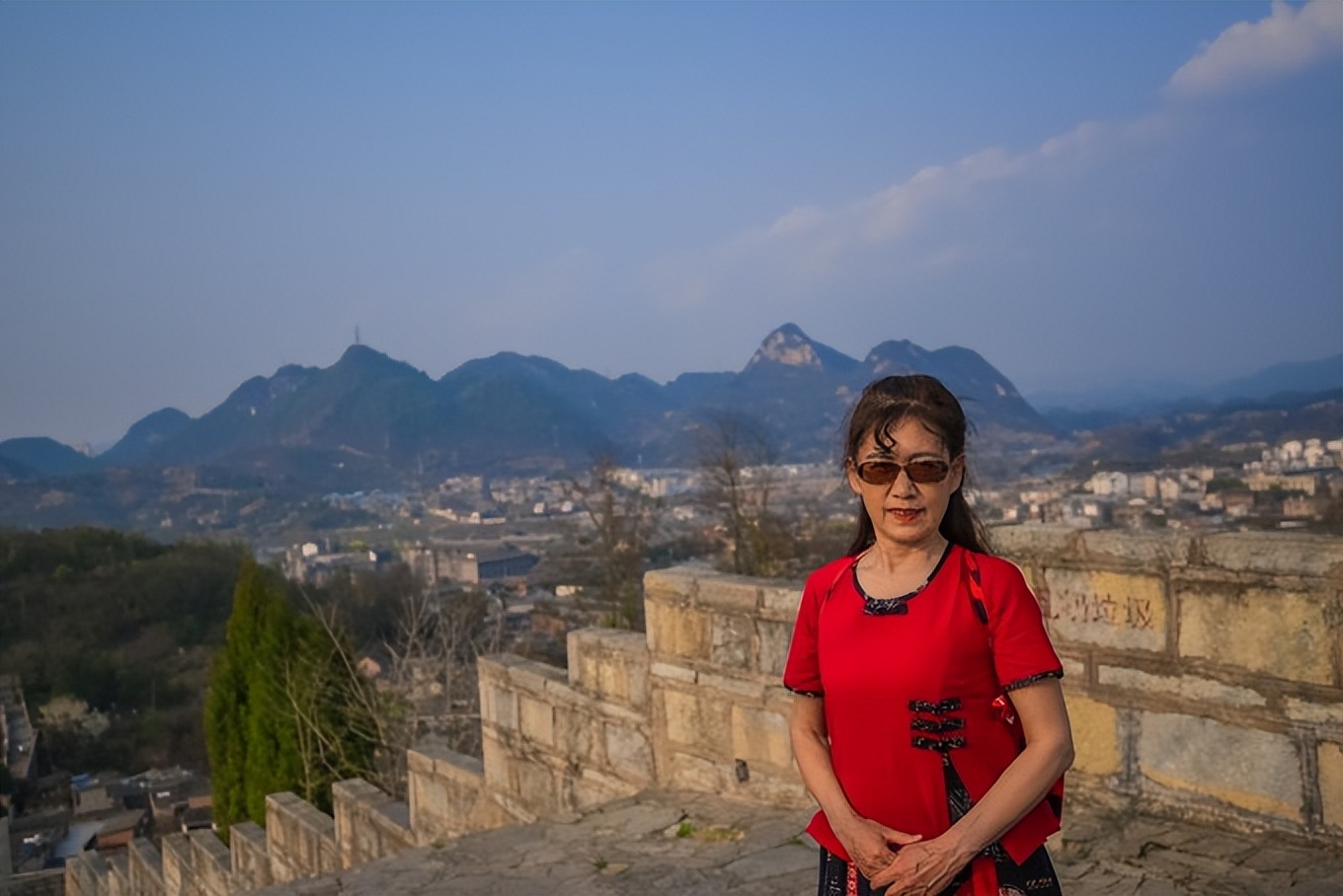 贵州青岩古镇旅游线路攻略,贵州省青岩古镇旅游攻略