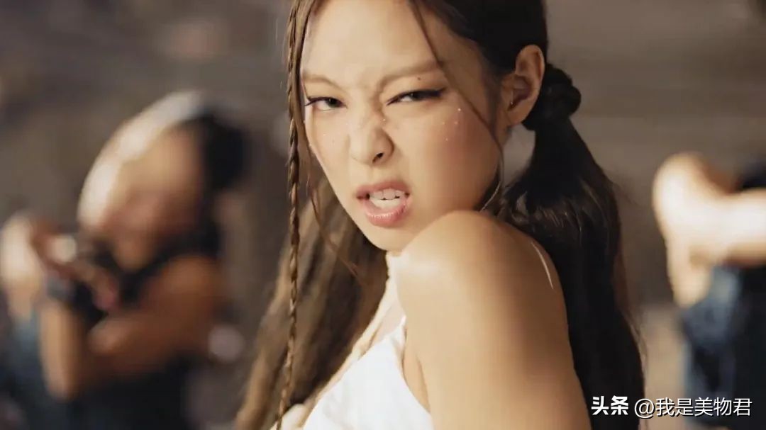 人均手握高奢代言的BLACKPINK，每一帧镜头都好贵