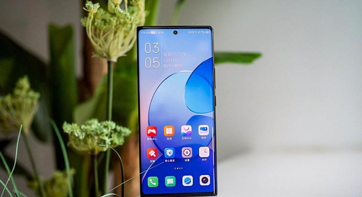 首发骁龙8gen1的手机2699元买吗,骁龙8gen1的手机现在值得买吗