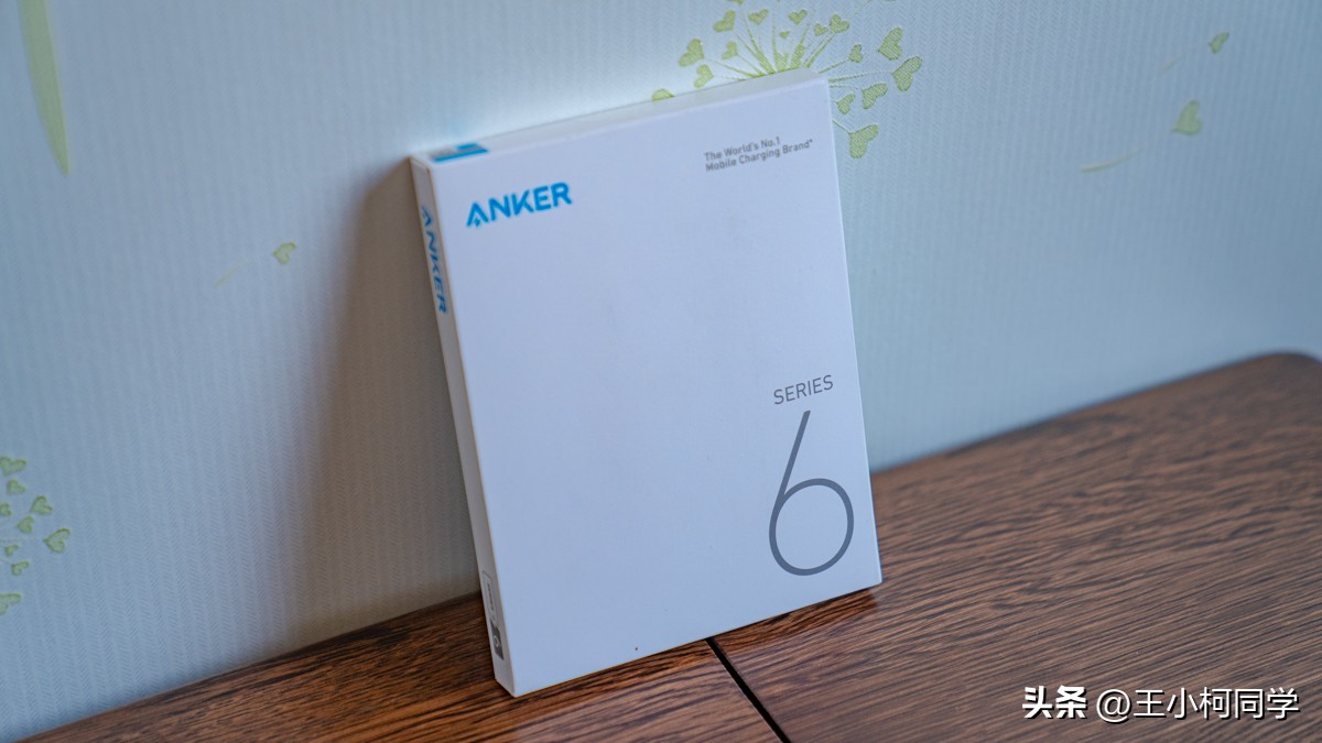 anker磁吸充电宝使用教程,anker磁吸充电宝一代与二代区别