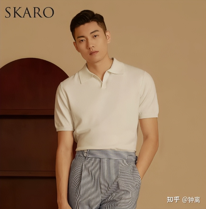 男士黑色polo衫搭配什么裤子,男人必备的polo