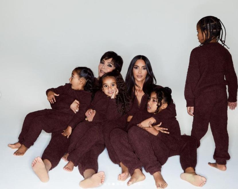 卡戴珊家族每个女儿的恋爱史,卡戴珊家族回忆大姐的婚姻