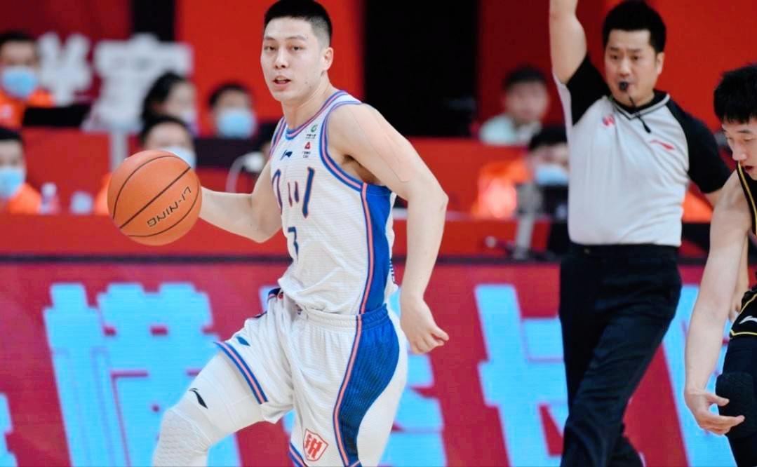 3.5抢断8.5助攻位居联盟第一第二，1胜5负当家后卫赛季报销后悔吗