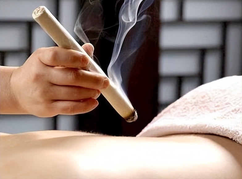 睡前在肚脐放点它，安神暖胃缓解痛经！夏天还能消小肚腩，快试试