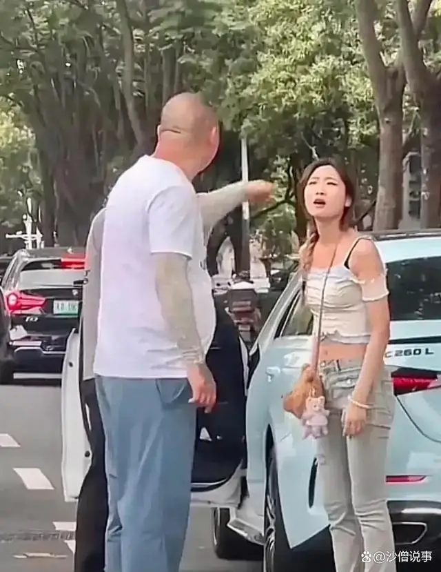 南京光头男打人事件后续面临后果,南京光头打人事件警方处理