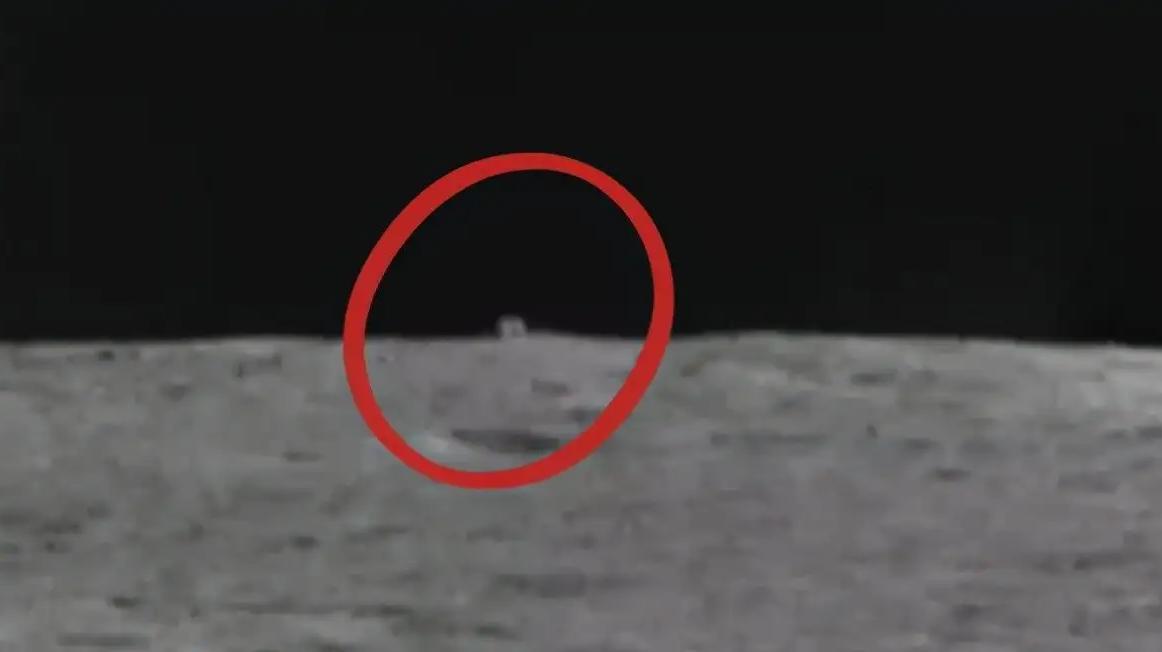 月球背面看到神秘小屋？玉兔2号抵近观察，不久之后答案揭晓