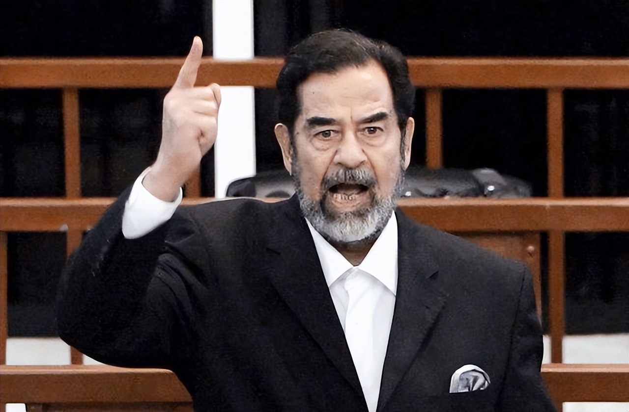 美军冲进萨达姆办公室，发现两件“中国造”，分别来自上海和台湾