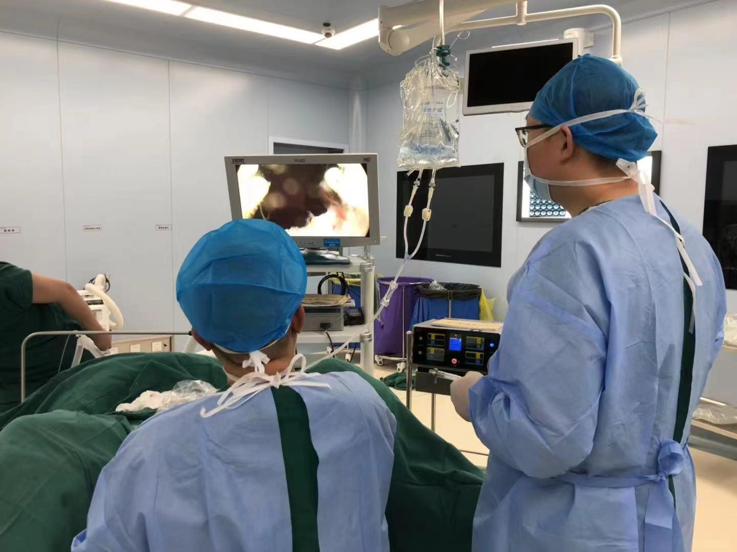 高龄老人前列腺肥大增生怎么治疗,高龄老人适合做前列腺增生手术吗