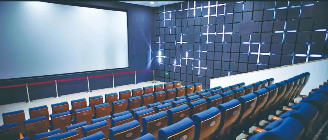 威海市群众艺术馆免费看电影,威海电影院看电影