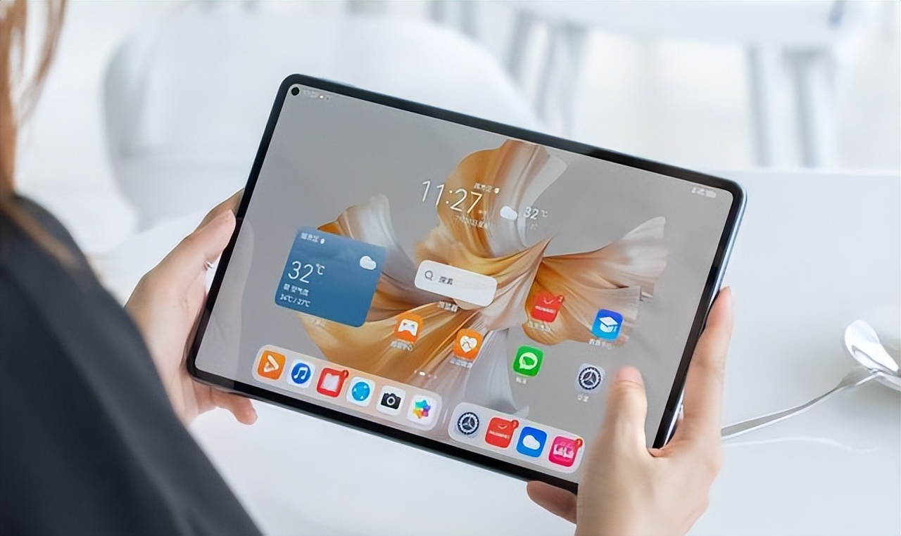 华为和苹果最新平板,华为和苹果最新产品的平板