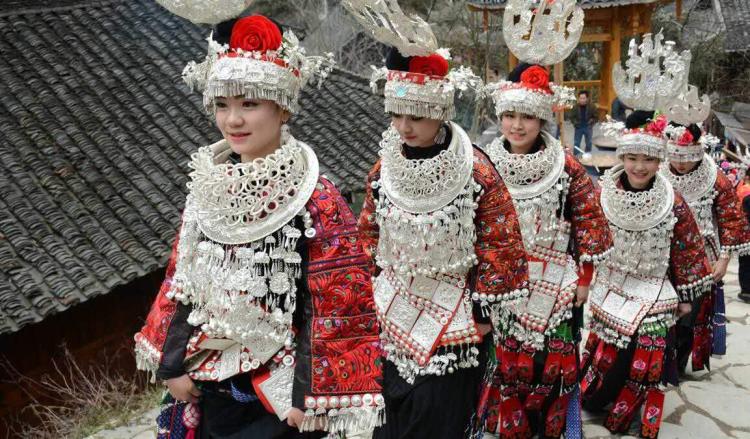 施洞苗族文化旅游景区,施洞苗族文化旅游景区公交站