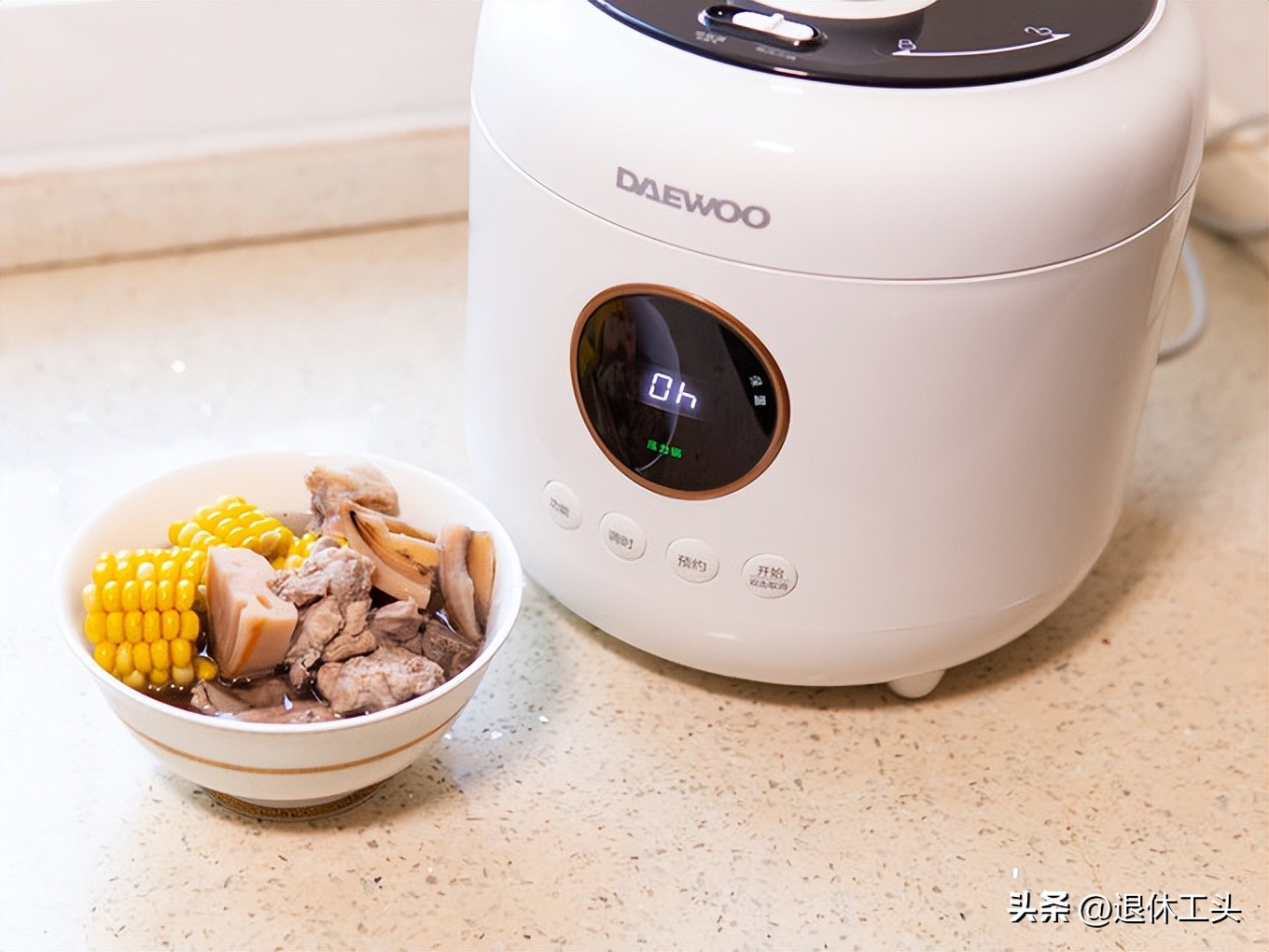 小电压力锅煮饭好吃,用电饭锅煮饭更好吃