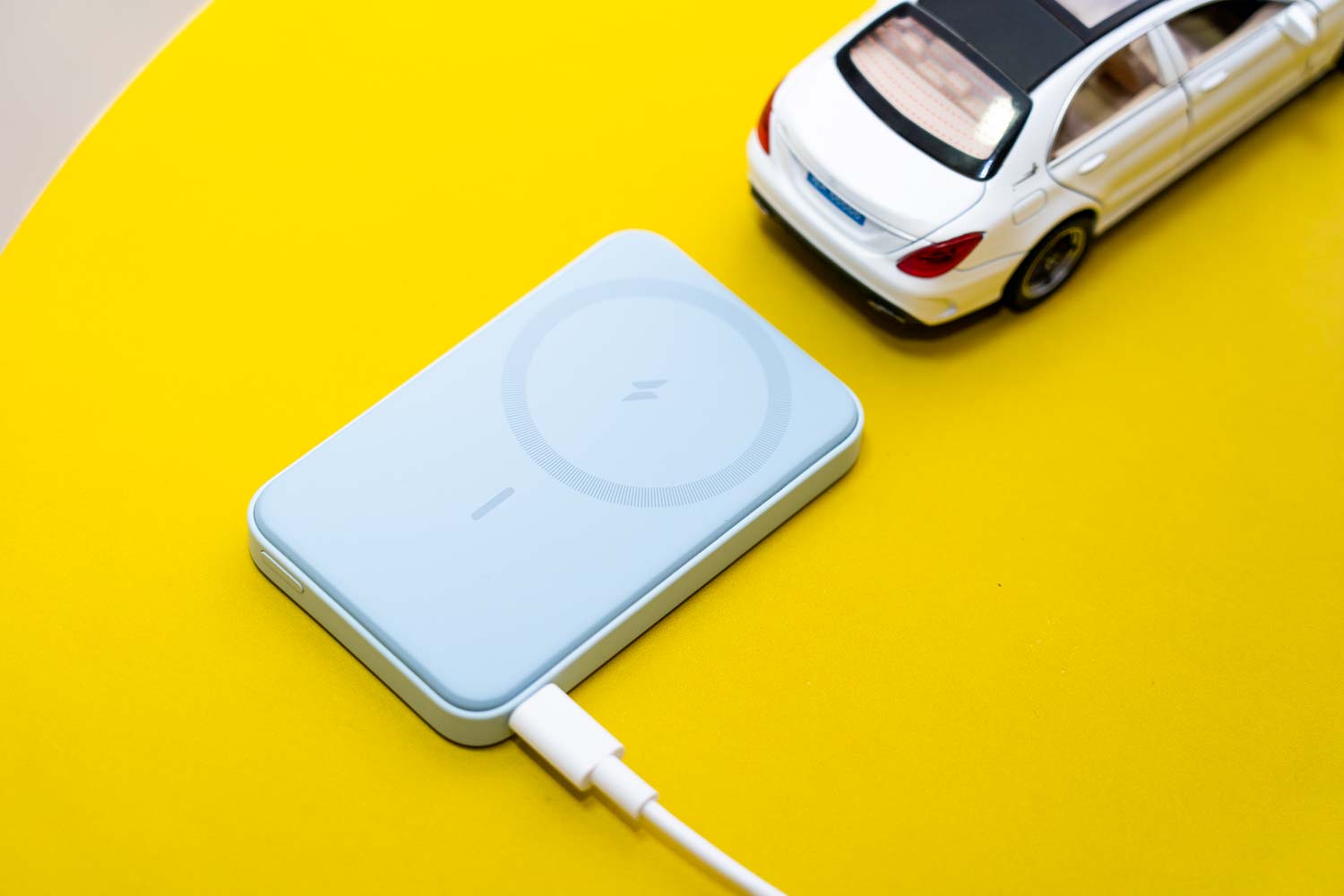 安克充电宝支架,安克磁吸充电宝只当支架