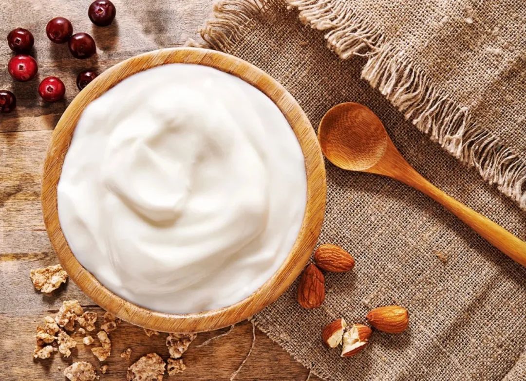 每天喝酸奶变瘦了,每天喝酸奶身体会咋样