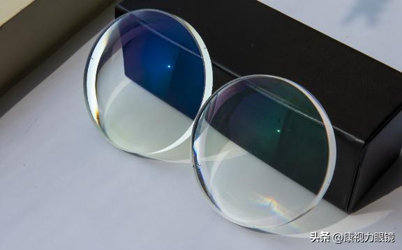 远视散光如何选镜框,儿童散光配眼镜适合用哪种镜框