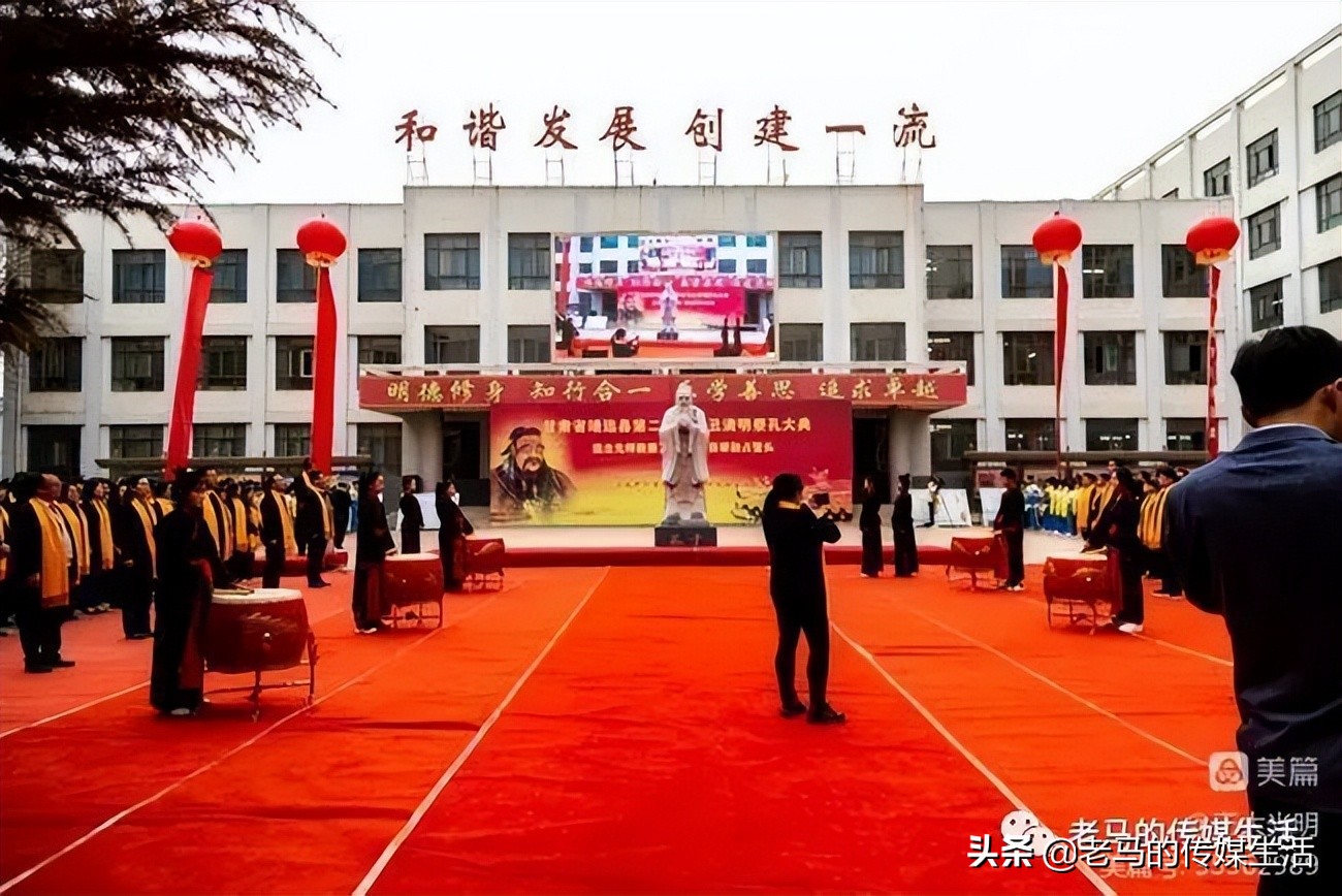 弦歌不辍芳华待灼属于座右铭吗,弦歌不辍芳华待灼出自哪里