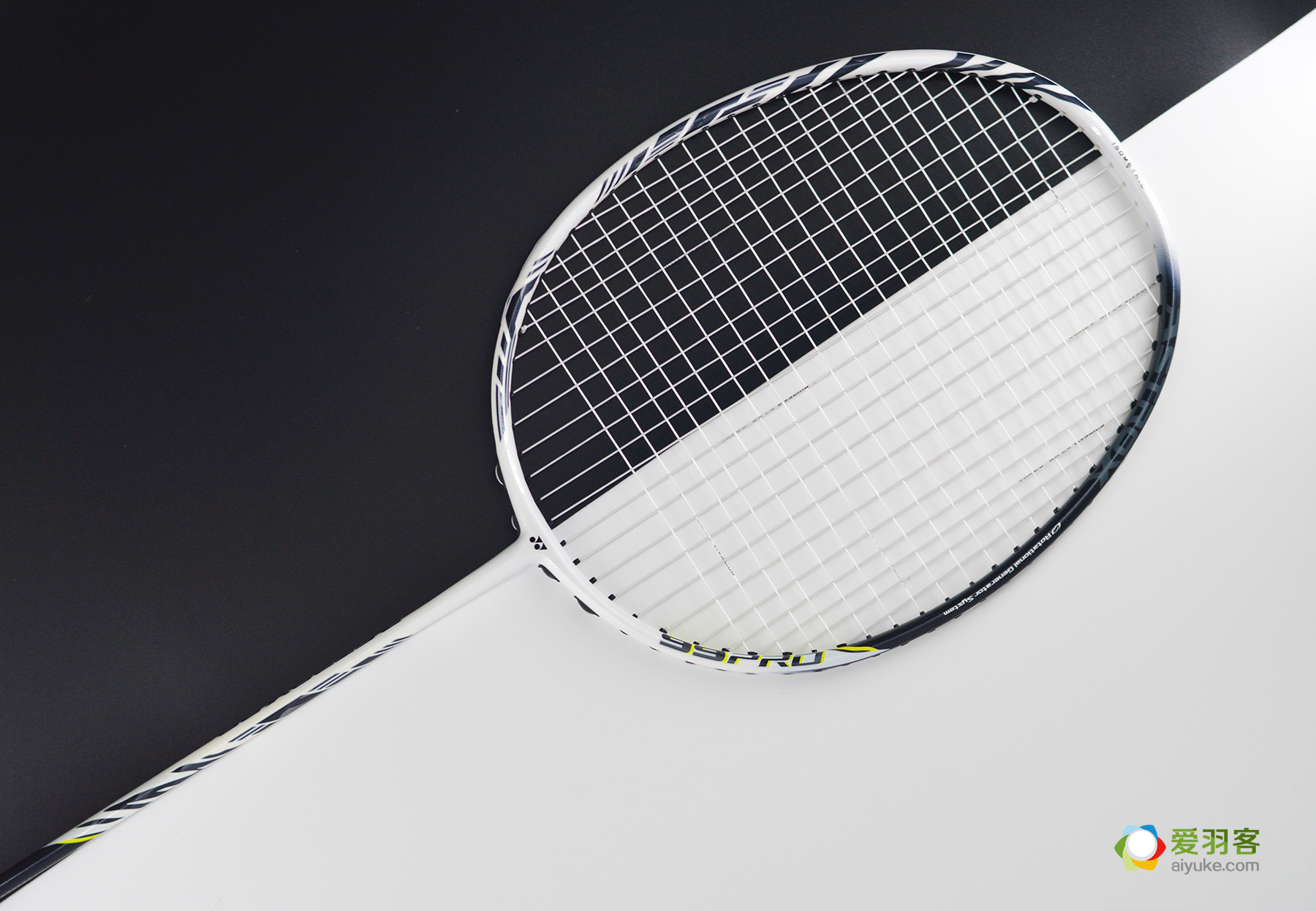 6u的羽毛球拍适合杀球吗,羽毛球拍多重适合杀球