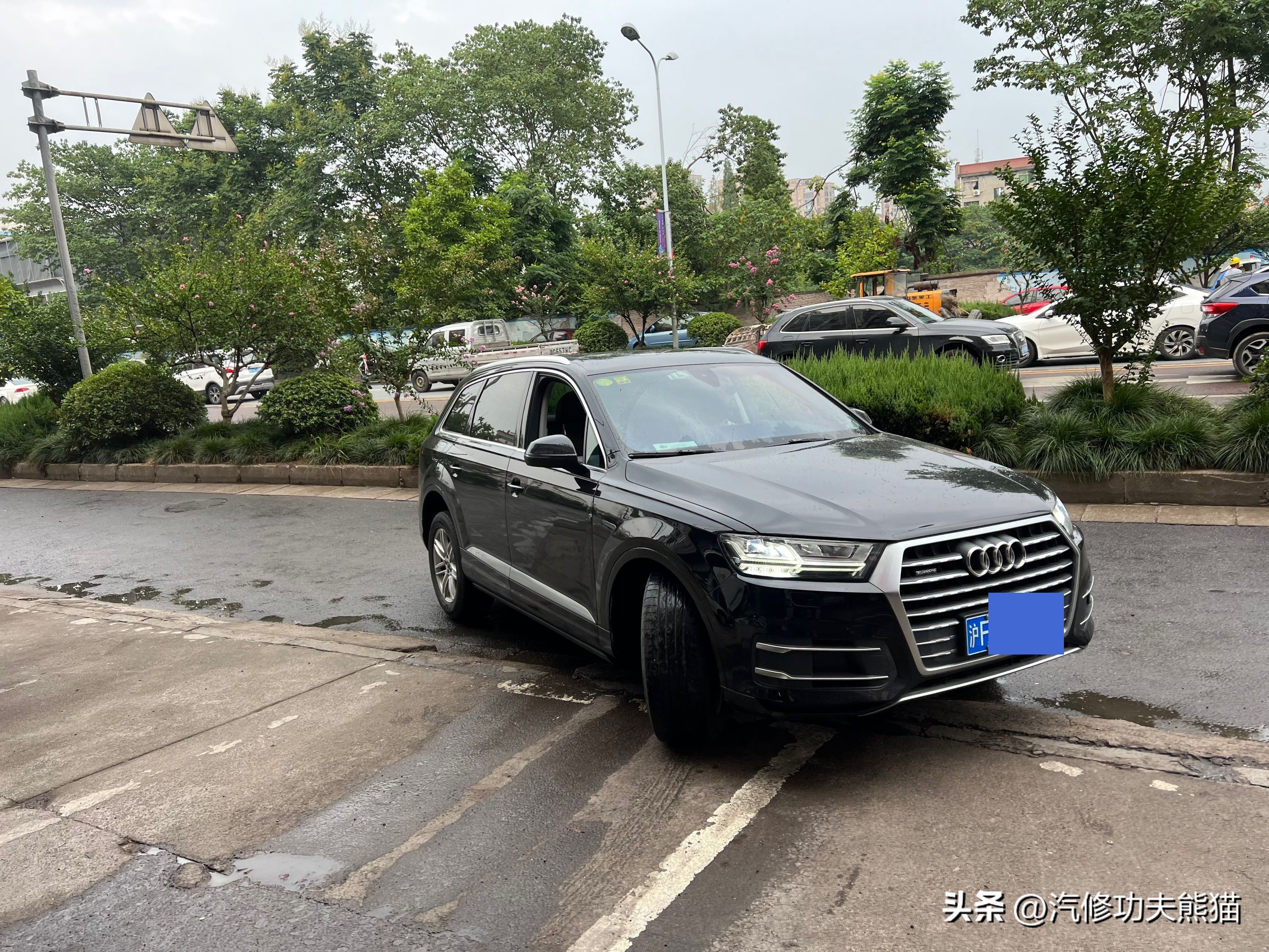 新款奥迪q72.0t保养,奥迪q7做大保养需要更换哪些