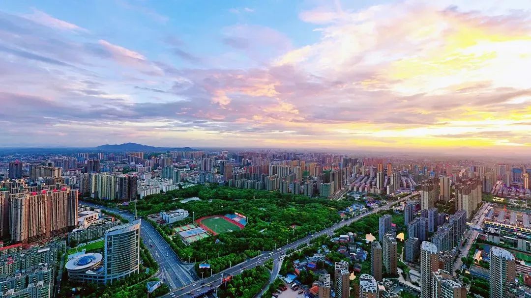 湖南美食小县城,湖南第二大最穷城市