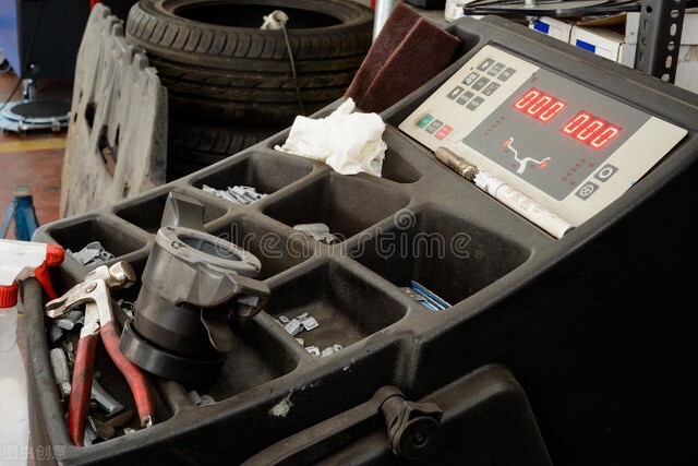 轮胎动平衡机教程,轮胎安装及动平衡