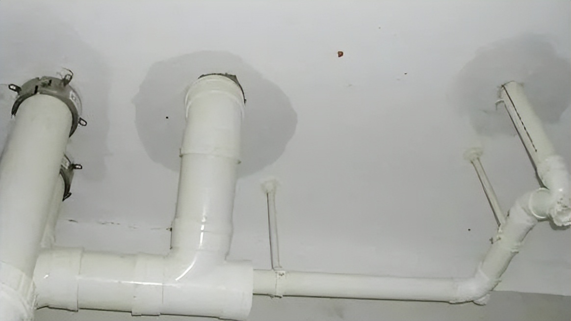 下雨屋顶漏水怎么检测,雨季房屋漏水怎么办视频解说