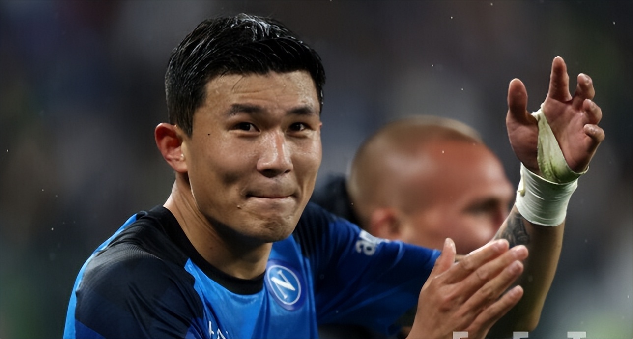 金珉载从哪里转会到拜仁,金旻载转会创造韩国历史