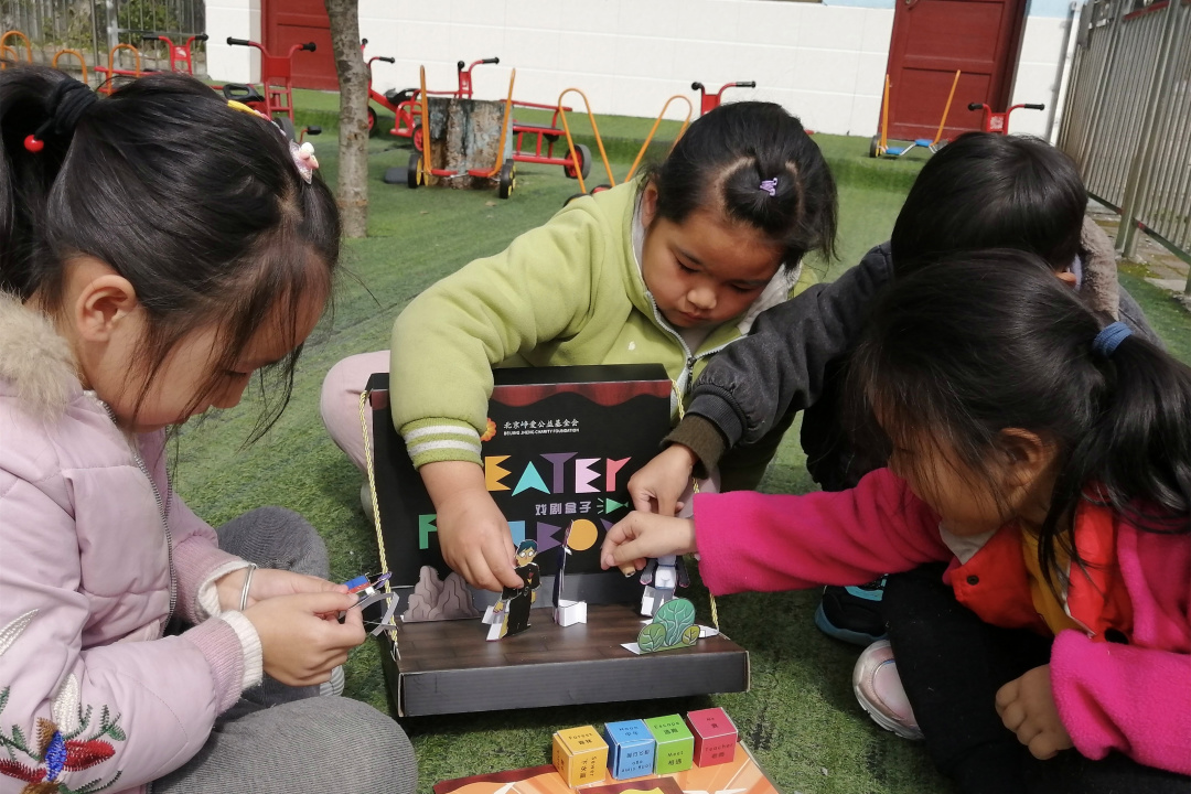 101个戏剧梦想，一个一个飞出了课堂