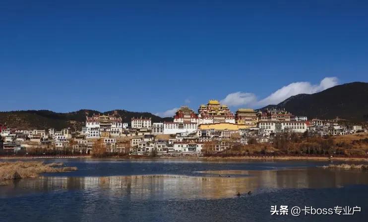 去云南旅游应该去哪些景点好一点,旅游攻略去云南必去景点