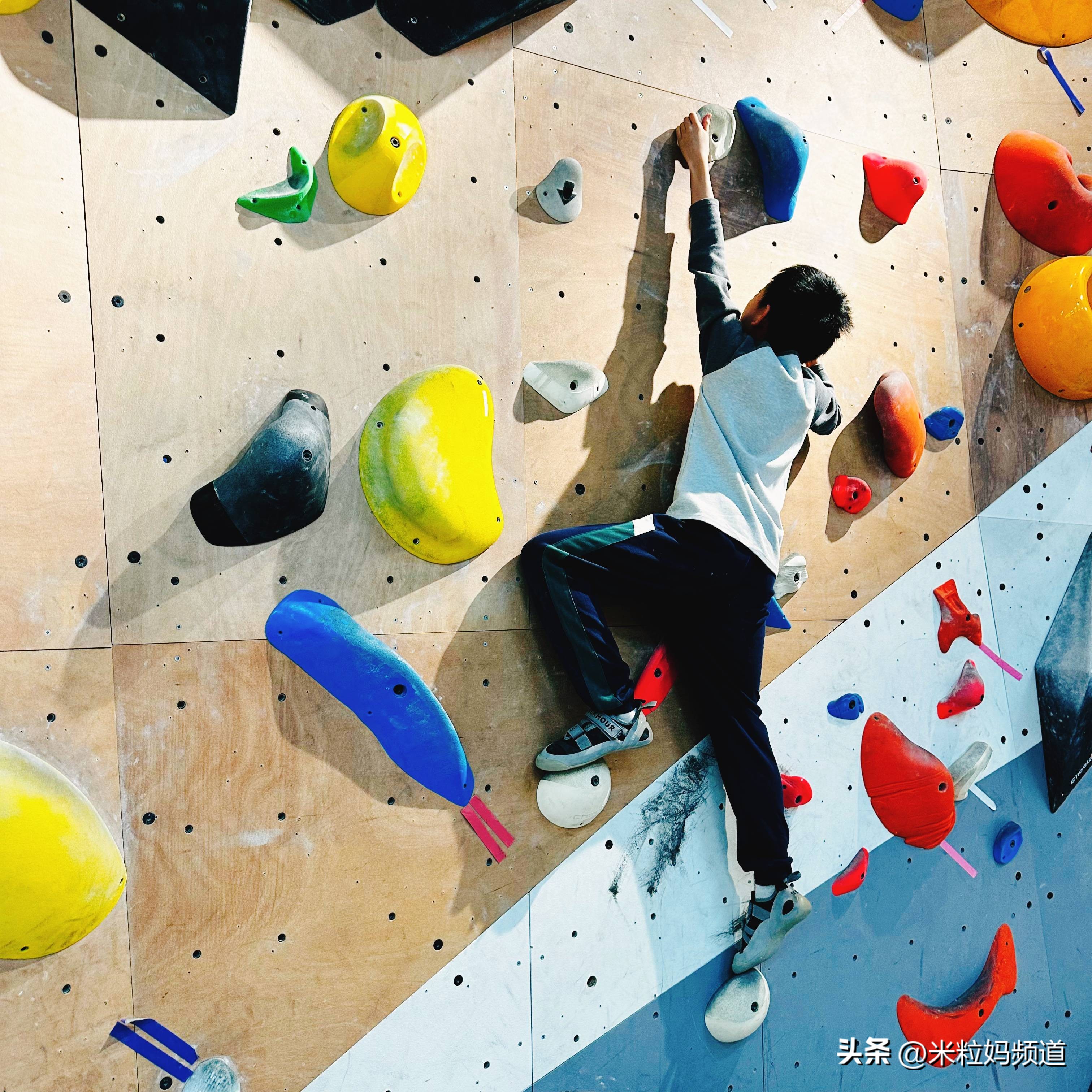 儿子跟同学打架爸爸反应,儿子和别人打架打输了爸爸回应