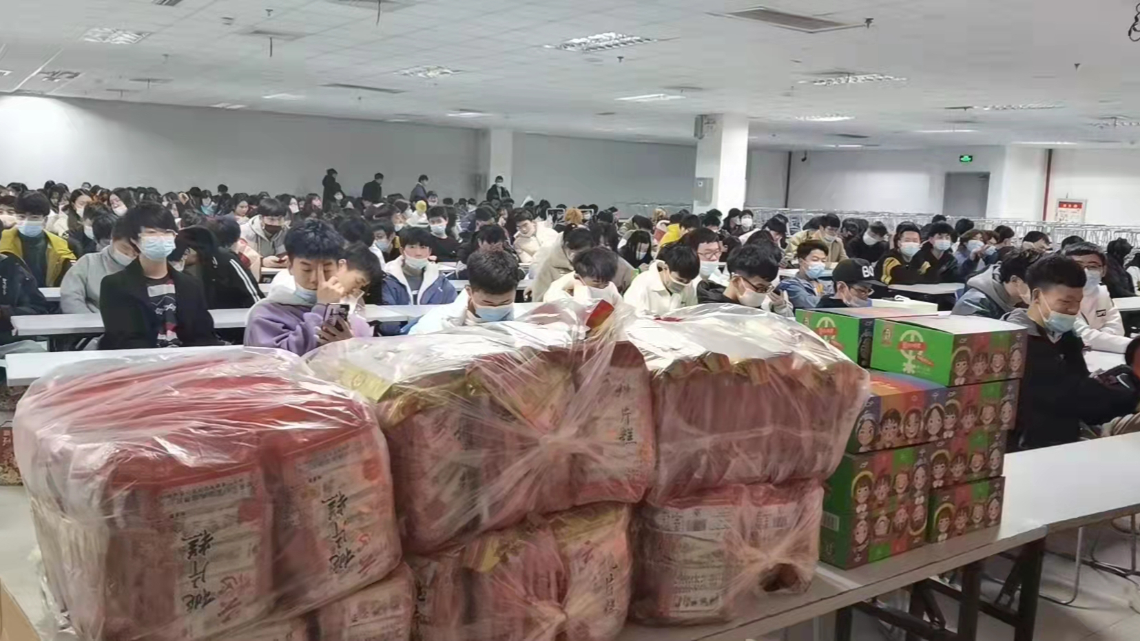 工厂小时工还是长期工好,厂工就一定没前途吗