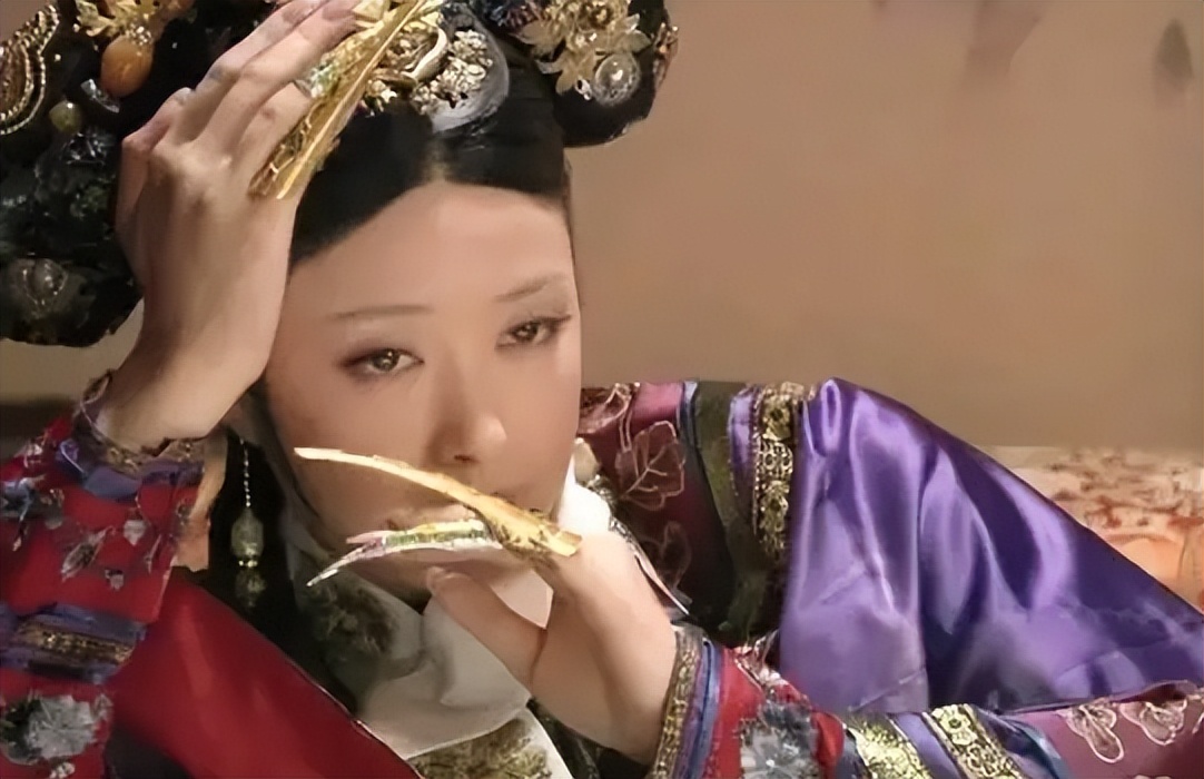 清朝指尖上的艺术，不仅是为了装饰，内里竟然还有这层意思